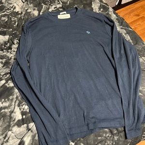 Medium • Dark Blue Abercrombie & Fitch A&F • Long Sleeve Shirt
